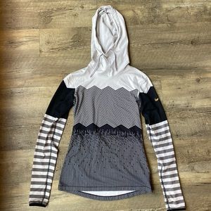 Nike Pro Hyperwarm Cowl Neck Pullover